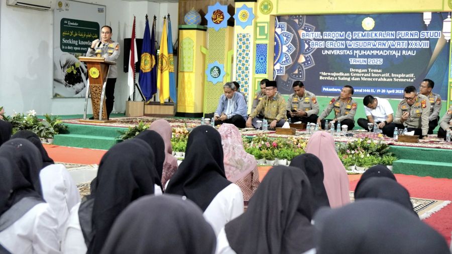 Mahasiswa Purna Studi UMRI Mengikuti Baitul Arqam dan Pembekalan Jelang Wisuda