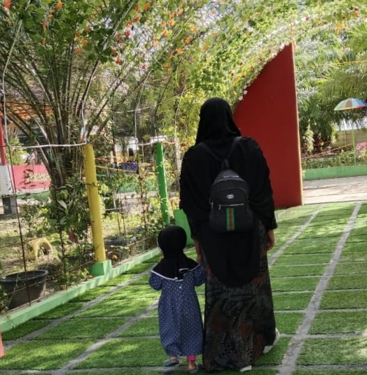 Memunculkan Outer dan Inner Beauty bagi Wanita Muslimah