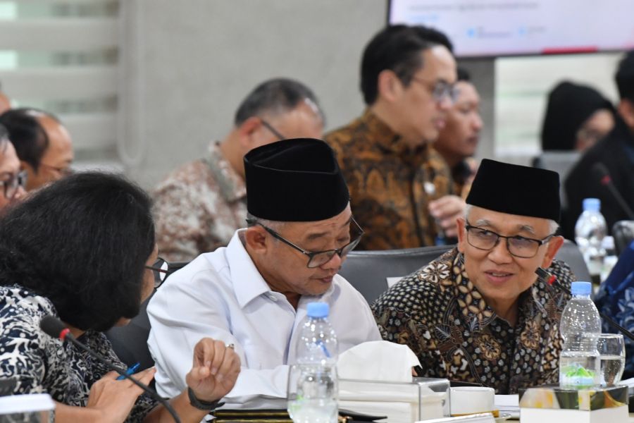 Penataan Guru Jadi Fokus Pemerintah, Kepastian Status Disiapkan Mulai 2027