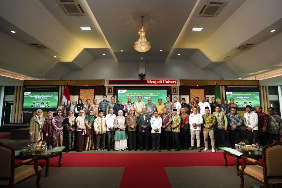 rektor-admiral-terpilih-sebagai-ketua-aptisi-riau-periode-2026-2031