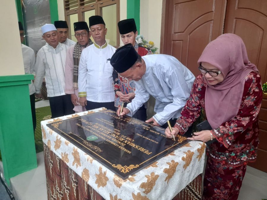 RKB Ma'had Islam Riau Bantuan PT Riau Petroleum
di Resmikan