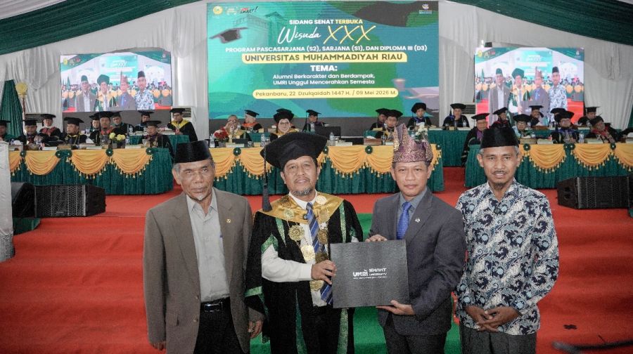 umri-lepas-418-wisudawan-termasuk-dari-sekolah-pascasarjana