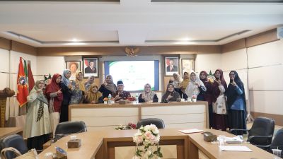 dosen-unilak-jeni-wardi-upgrade-kompetensi-guru-smk-muhammadiyah-sertifikasi-teknisi-akuntansi
