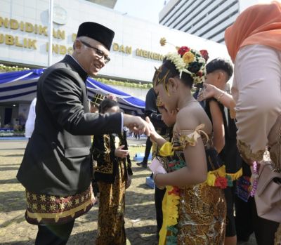 hardiknas-2026-sinergi-pendidikan-dasar-hingga-perguruan-tinggi-diperkuat