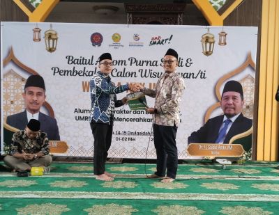 jelang-wisuda-mahasiswa-umri-mengikuti-baitul-arqam