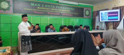 ketua-dewan-pendidikan-riau-dukung-program-kurikulum-berbasis-cinta-di-madrasah