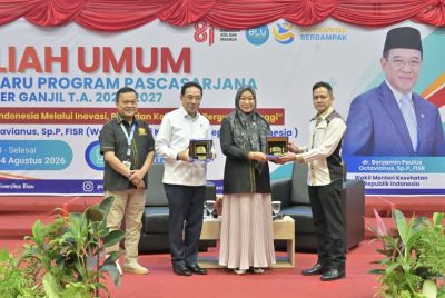 kuliahumumpascasarjana-universitas-riau-hadirkannarasumberwakilmenterikesehatanrepublikindo