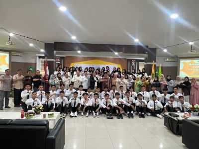 rektor-junaidi-sambut-60-mahasiswa-baru-penerima-beasiswa-sawit-bpdpks