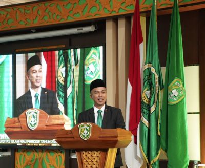 sepak-terjang-assoc-prof-admiral-pemimpin-muda-visioner-lanjutkan-visi-uir-unggul-berkelas-dunia